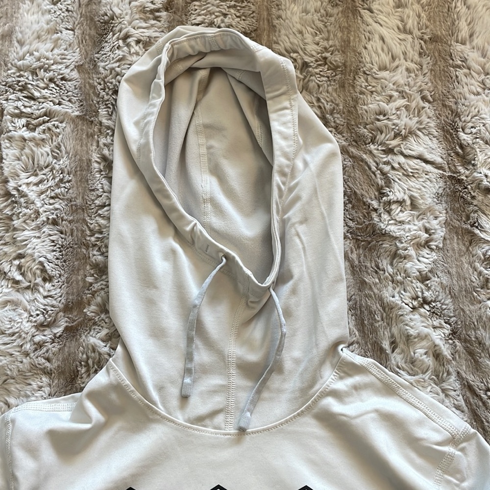 Patterned Nike Dri-Fit Fleece Top - Picture 3 of 5